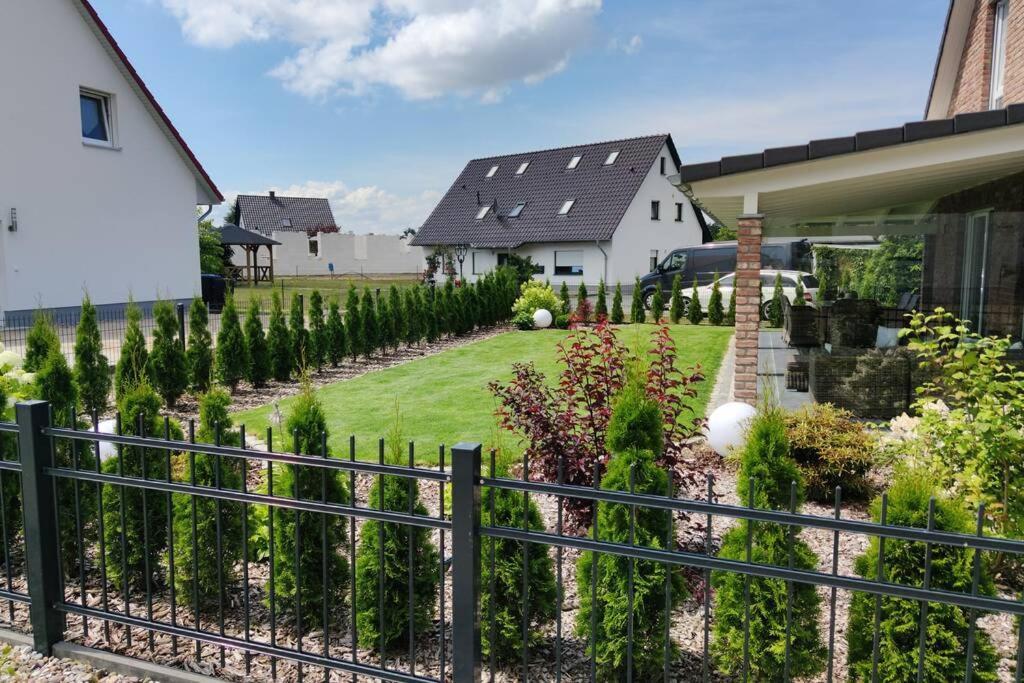 Usedom Town Leaf&Stay Ferienhaus Auf Usedom Mit Optionaler Wallbox מראה חיצוני תמונה