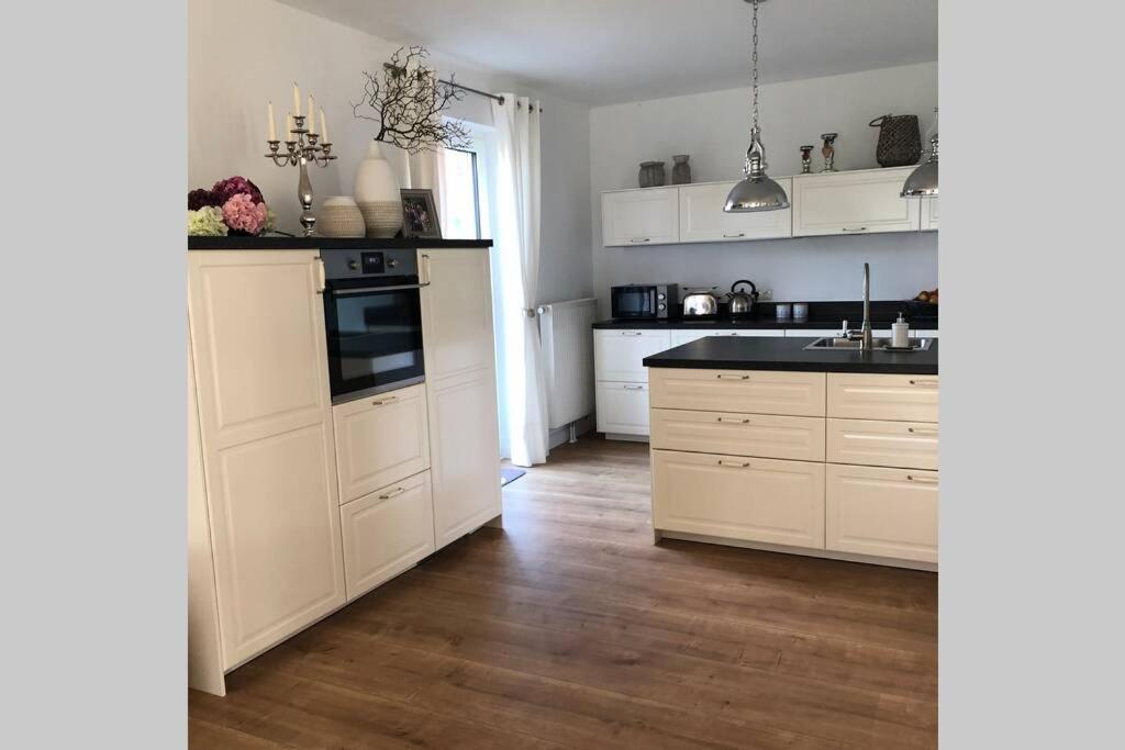Usedom Town Leaf&Stay Ferienhaus Auf Usedom Mit Optionaler Wallbox מראה חיצוני תמונה
